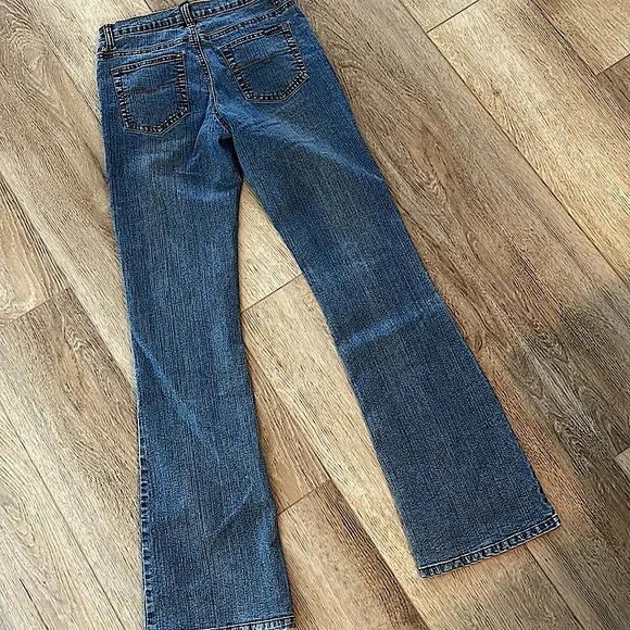 Request Semi-Flare Jeans - Picture 4 of 6